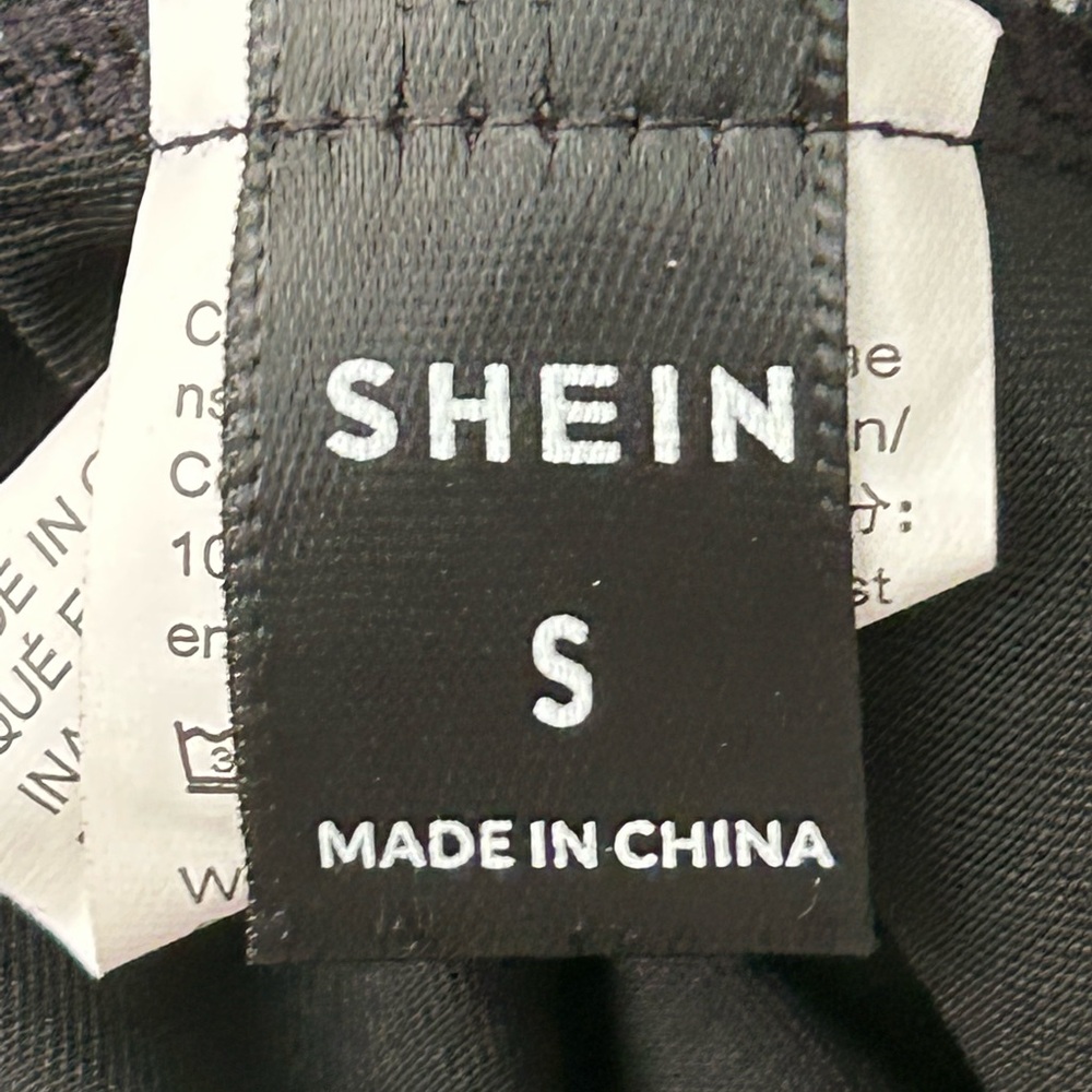 SHEIN Black and Gray Performance Short Sleeve Tee - Picture 5 of 5